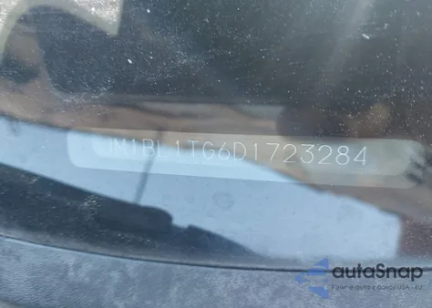 2013 Mazda Mazda3 I Sv z USA, uszkodzony, nr VIN JM1BL1TG6D1723284